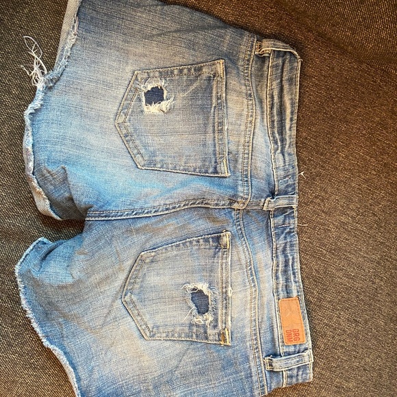 Garage Denim Shorts - Picture 3 of 3